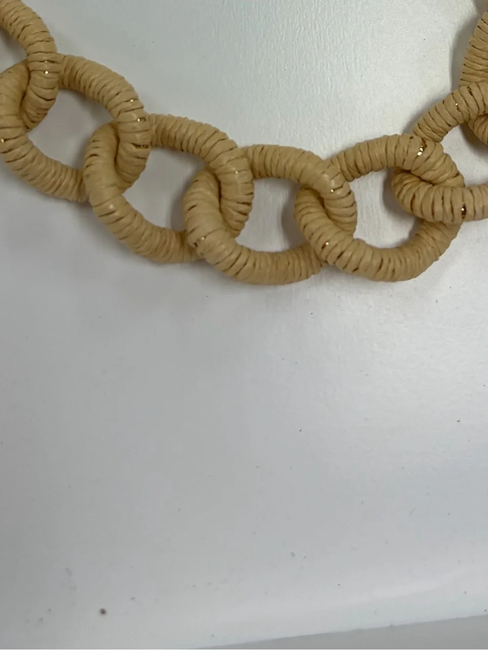 NWT βοΈ πβοΈ Camila Coelho Woven Raffia Link Statement Necklace - Picture 12 of 13